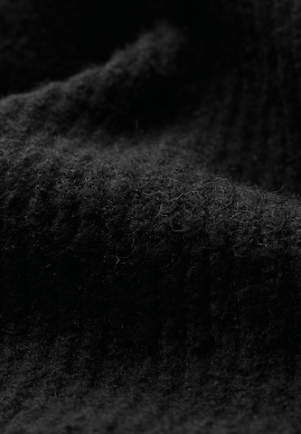 Street One Studio Scarf in Black