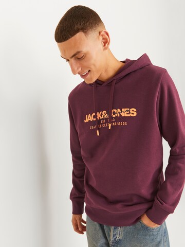 Sweat-shirt 'JJALVIS' JACK & JONES en rouge