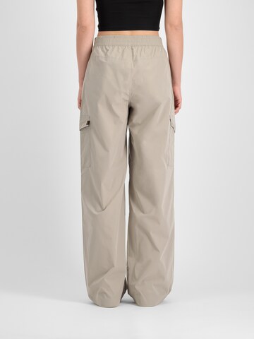 ALPHA INDUSTRIES Loose fit Cargo trousers in Beige