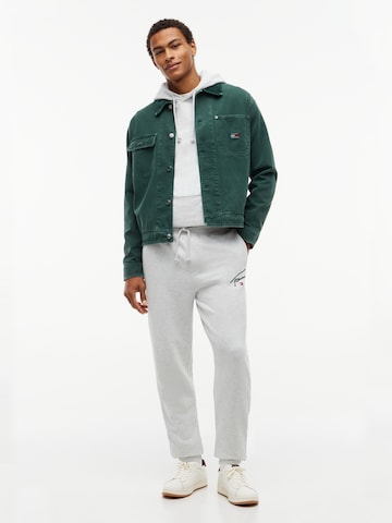 Tommy Jeans Tapered Nadrág 'SIGNATURE' - szürke