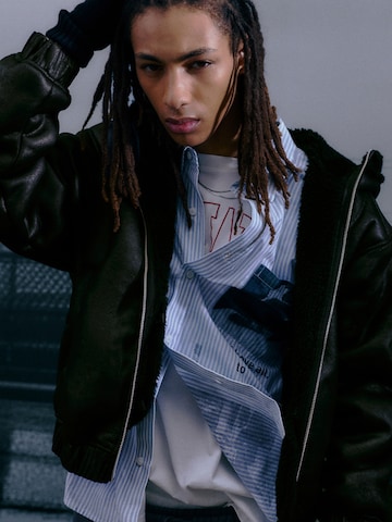 Pull&Bear Prehodna jakna 'STWD' | črna barva