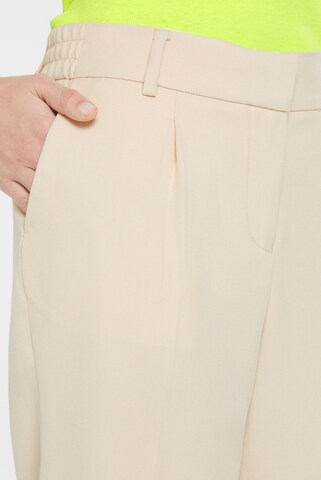SENSES.THE LABEL Regular Stoffhose mit Bundfalte und Turn-Up-Saum in Braun