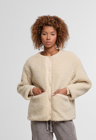 Urban Classics Tussenjas in Beige: voorkant