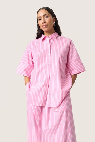 SOAKED IN LUXURY Bluse 'Kaily' i pink: forside