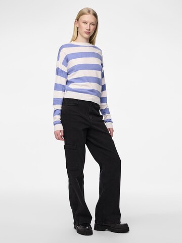 Pull-over 'Bodil' PIECES en bleu
