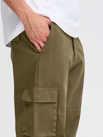!Solid Regular Cargohose ' SDLIAM CARGO ' in Grün