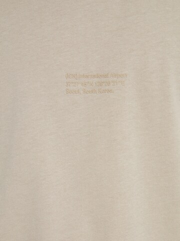 Bershka T-Shirt in Beige