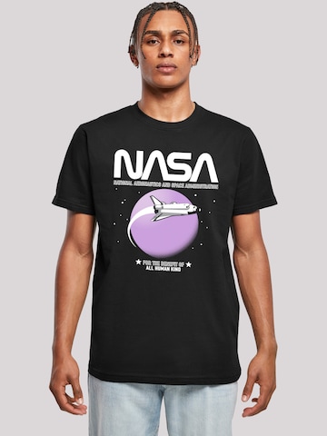 F4NT4STIC Shirt 'NASA Shuttle Orbit' in Zwart: voorkant