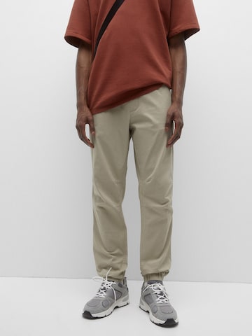 Pull&Bear Tapered Broek in Beige: voorkant