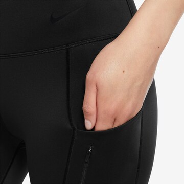 NIKE Skinny Sporthose in Schwarz