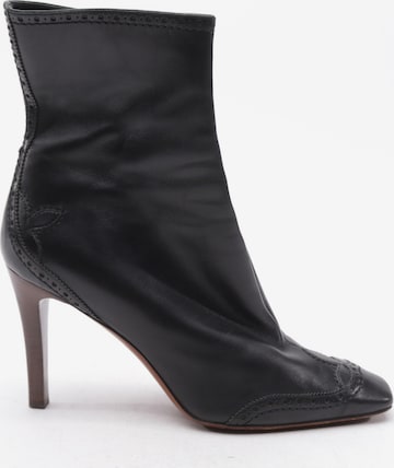 Louis Vuitton Dress Boots in 40 in Black: front