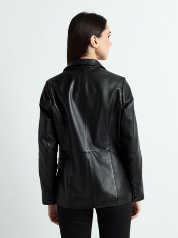 JCC Between-season jacket in Black