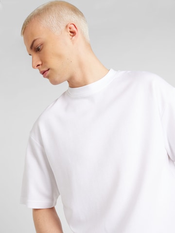 T-Shirt 'Oscar' SELECTED HOMME en blanc