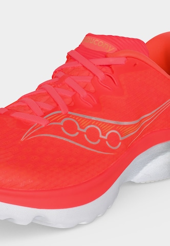 Scarpa da corsa 'KINVARA 16' di saucony in rosso