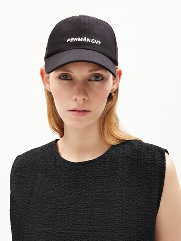 Chemisier 'NERAA CRINKLE' ARMEDANGELS en noir : devant