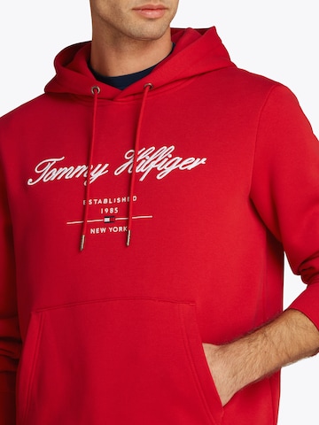 TOMMY HILFIGER Sweatshirt in Red