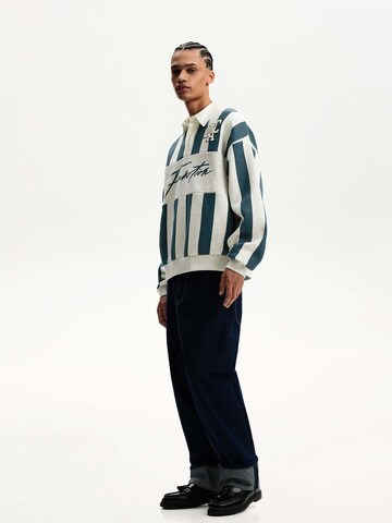 Bershka Sweatshirt in Green