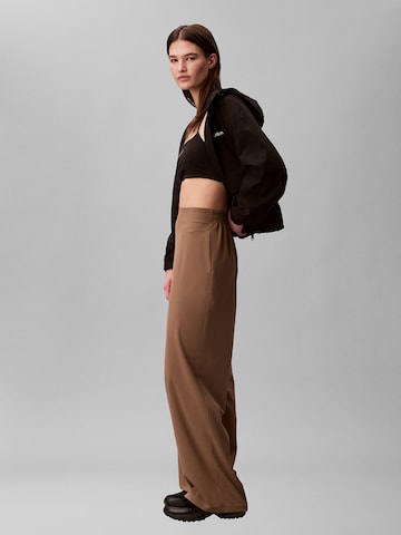 Calvin Klein Wide leg Broek 'Commuter' in Bruin