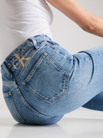 zils Calvin Klein Jeans Standarta Džinsi 'MOM Jeans'