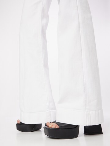 7 for all mankind Boot cut Pants in White