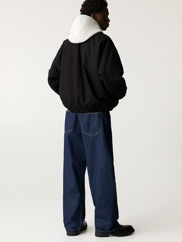 Giacca di mezza stagione di Pull&Bear in nero