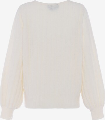 faina Sweater in White