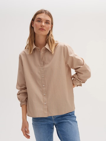 OPUS Blus i beige: framsida