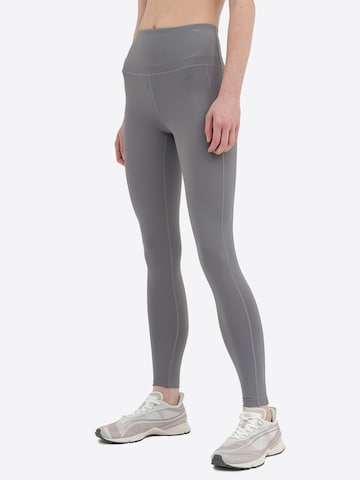 4F - Skinny Calças de desporto em cinzento