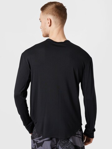 Reebok Performance Shirt in Black