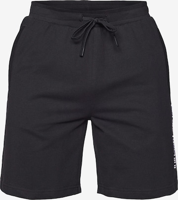 Regular Pantaloni sport 'Risiko' de la Sergio Tacchini pe negru: față