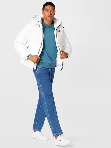Tommy Jeans Χειμερινό μπουφάν 'Alaska' σε λευκό