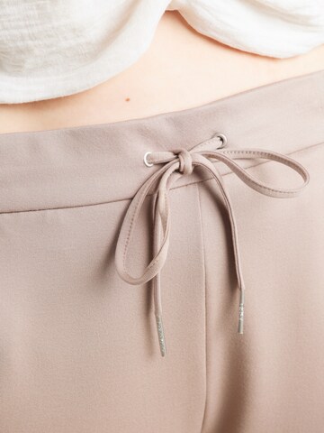 ONLY Carmakoma - Tapered Pantalón 'CARGOLDTRASH CLASSIC' en gris