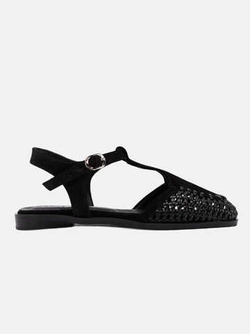Limoya Sandals in Black