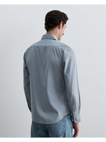 Coupe regular Chemise ' ' Scalpers en gris : derrière