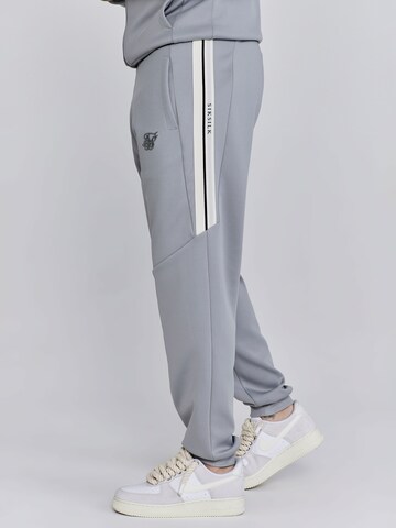 Effilé Pantalon SikSilk en gris
