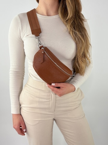 lePelou Fanny Pack 'MILA small' in Brown
