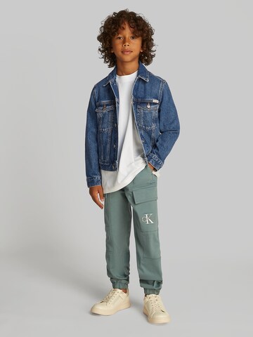 Calvin Klein Jeans - Chaqueta de entretiempo en azul: frente