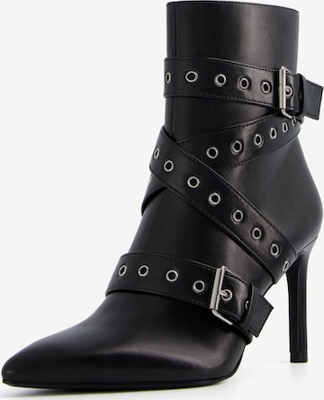 Bershka Bootie in Black: front