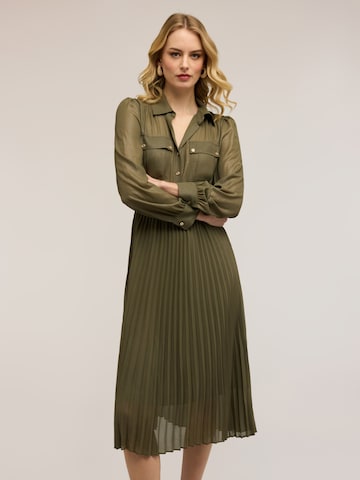 Robe MOTIVI en vert : devant