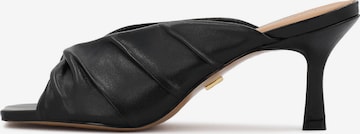 Kazar Mule in Black: front