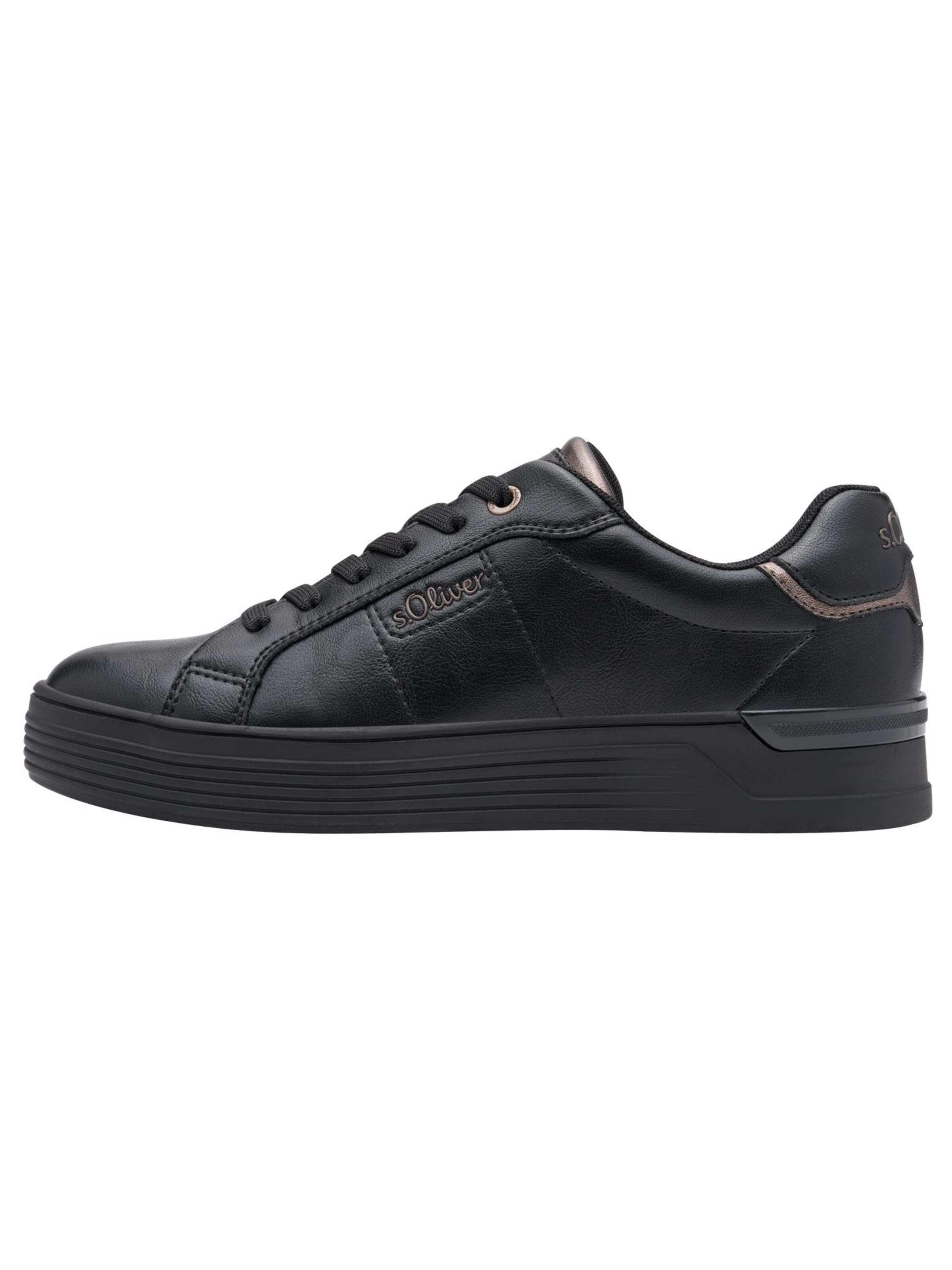 s.Oliver Sneakers in Black