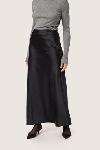 SOAKED IN LUXURY Skirt in Black: front