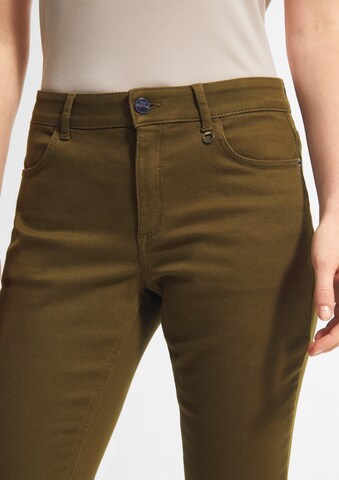 COMMA Slimfit Jeans in Groen