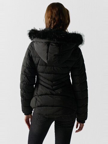 KOROSHI Between-Season Jacket in Black