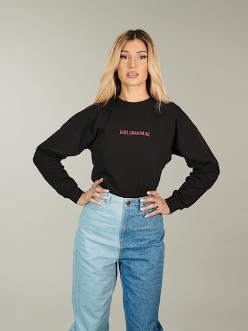 Tricou 'Hannah' de la ABOUT YOU x Alina Eremia pe negru: față