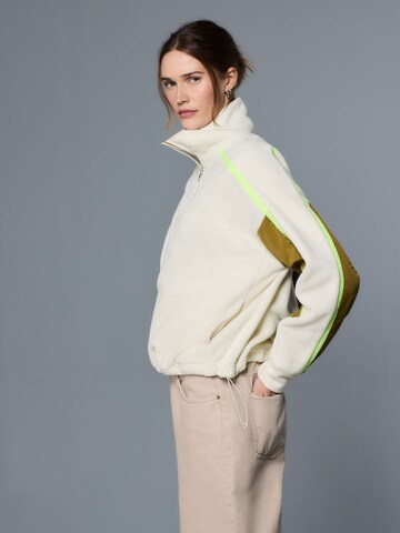 Next Pulóver - bézs: elől