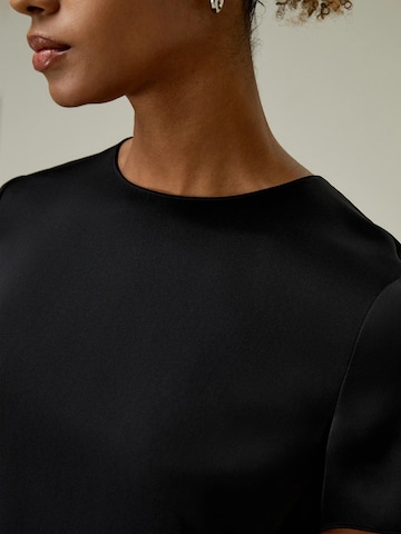 Lilysilk Shirt in Zwart