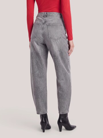 Barrel Jean Tatiana Zidekova en gris