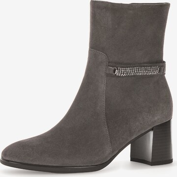 GABOR Ankle Boots in Grey: front