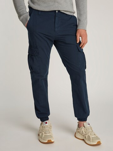 Tapered Pantaloni cargo 'RYAN' di Tommy Jeans in blu: frontale